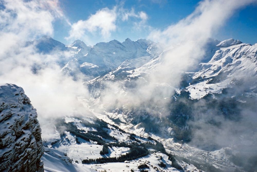 Lauterbrunnen-valley.jpg